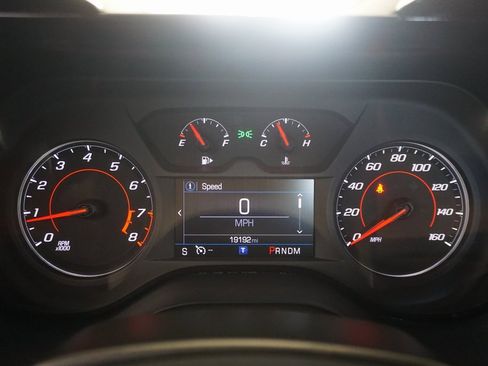 Used 2022 Chevrolet Camaro LT w/ Technology Package image 5