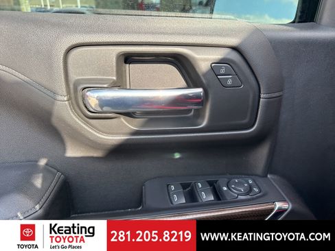 Used 2020 Chevrolet Silverado 1500 RST w/ Texas Edition image 10