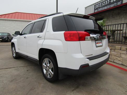 Used 2015 GMC Terrain SLT w/ Chrome Appearance Package FWD image 3