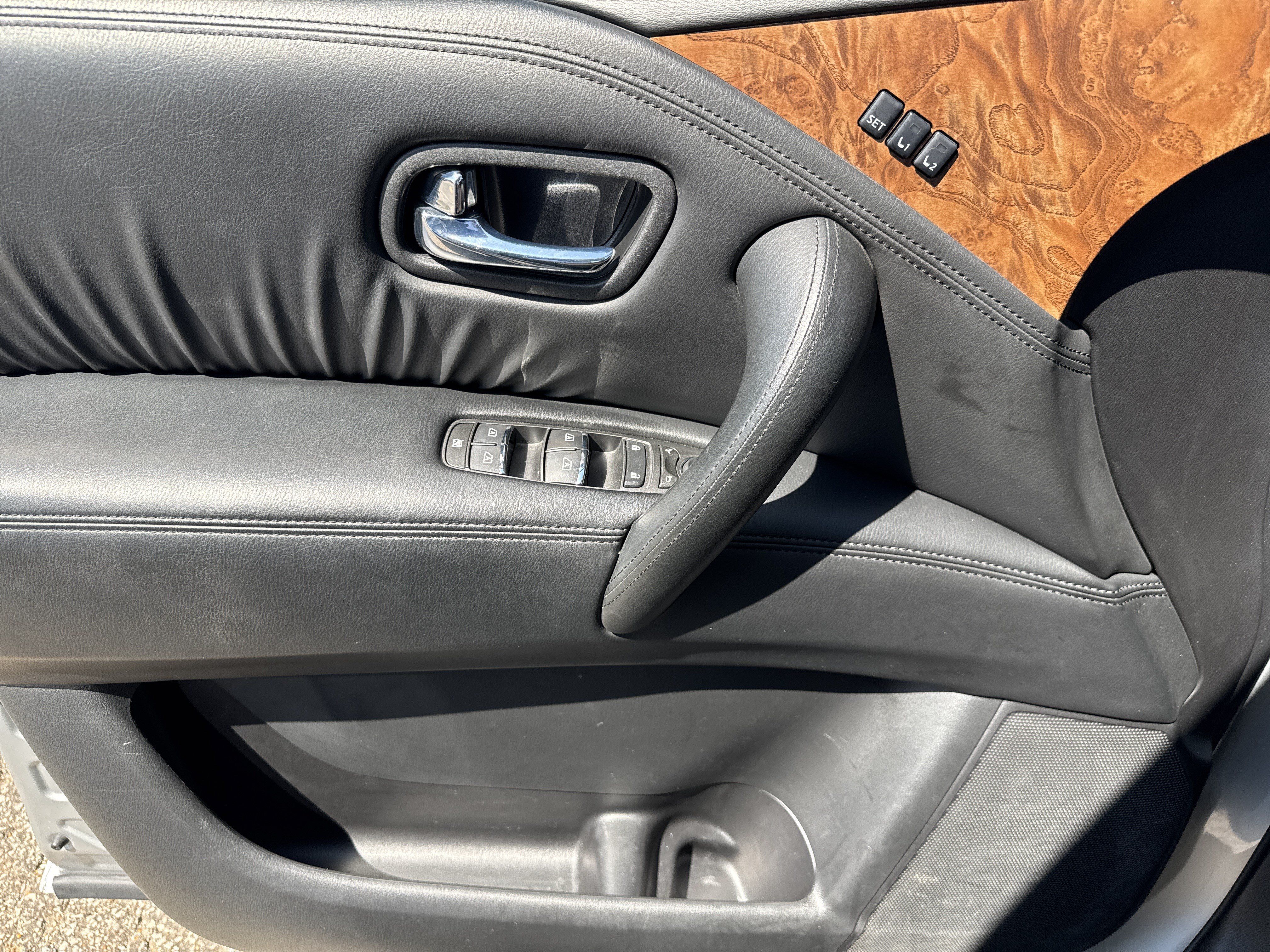 Used 2024 Nissan Armada SV RWD image 9