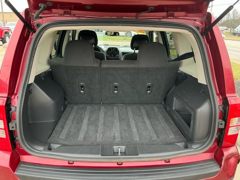 Used 2014 Jeep Patriot Latitude image 26