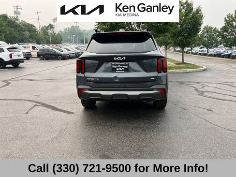 Certified 2024 Kia Sorento X-Line EX AWD/4WD image 12