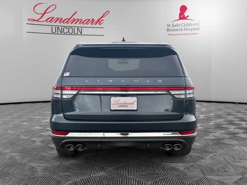 Certified 2021 Lincoln Aviator Reserve w/ Equipment Group 202A image 4