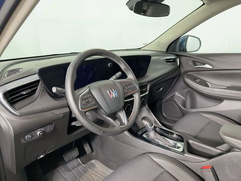 Used 2025 Buick Encore GX Preferred w/ Comfort Package image 3