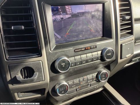 Used 2021 Ford Expedition Max XLT image 9