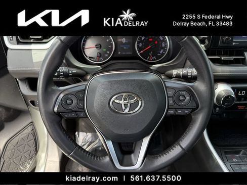 Used 2021 Toyota RAV4 XLE Premium FWD image 30