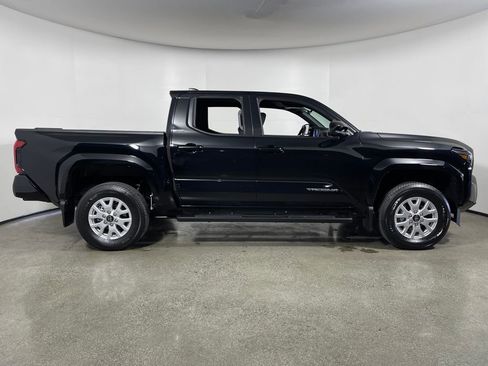 New 2026 Toyota Tacoma SR5 image 2