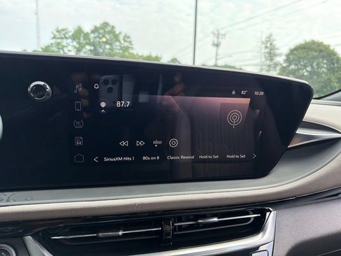 Used 2024 Buick Envista Avenir FWD image 10