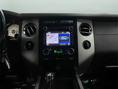 Used 2014 Ford Expedition EL Limited w/ Equipment Group 301A AWD/4WD image 19