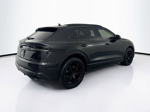 Used 2023 Audi Q8 Prestige AWD/4WD image 5