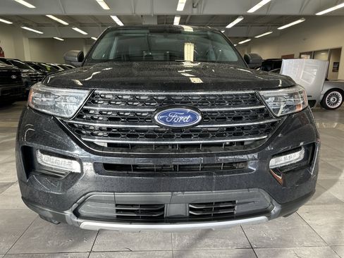 Used 2023 Ford Explorer XLT w/ Equipment Group 202A image 16