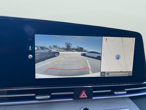New 2026 Hyundai Elantra Limited FWD image 24