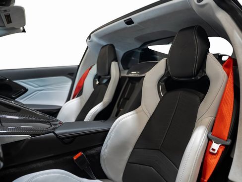 Used 2024 Chevrolet Corvette Z06 w/ Z07 Performance Package image 41