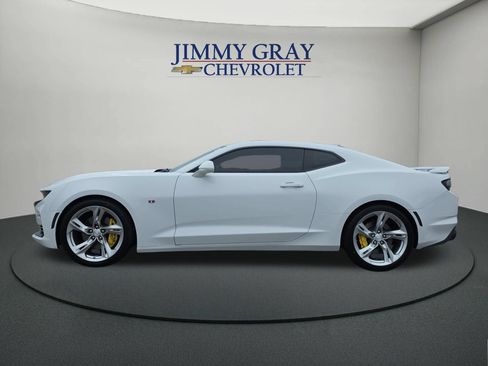 Used 2019 Chevrolet Camaro SS RWD image 2