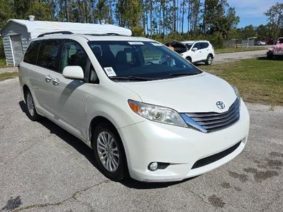 Used 2017 Toyota Sienna XLE
