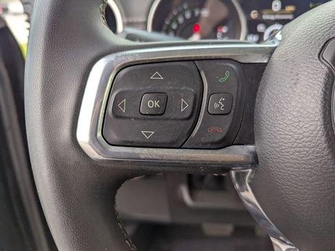 Used 2023 Jeep Wrangler Sahara image 27