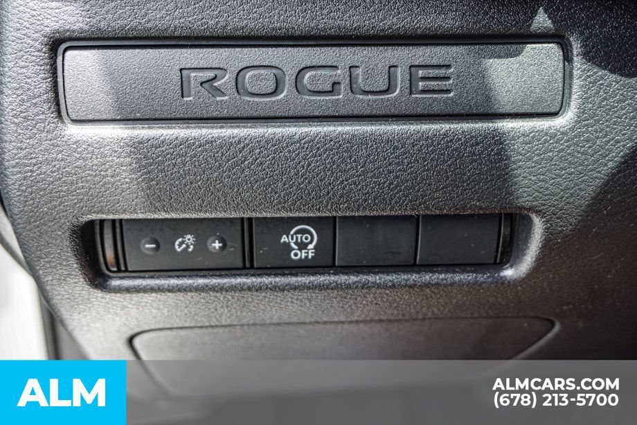 Used 2024 Nissan Rogue S FWD image 43