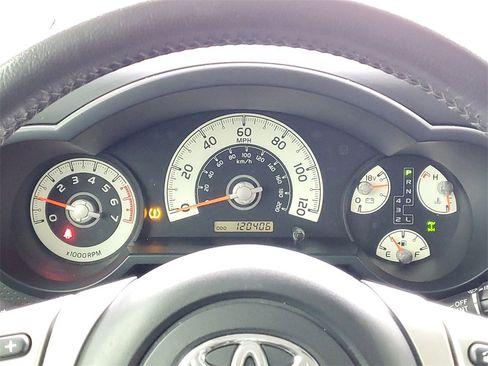 Used 2013 Toyota FJ Cruiser Base image 13