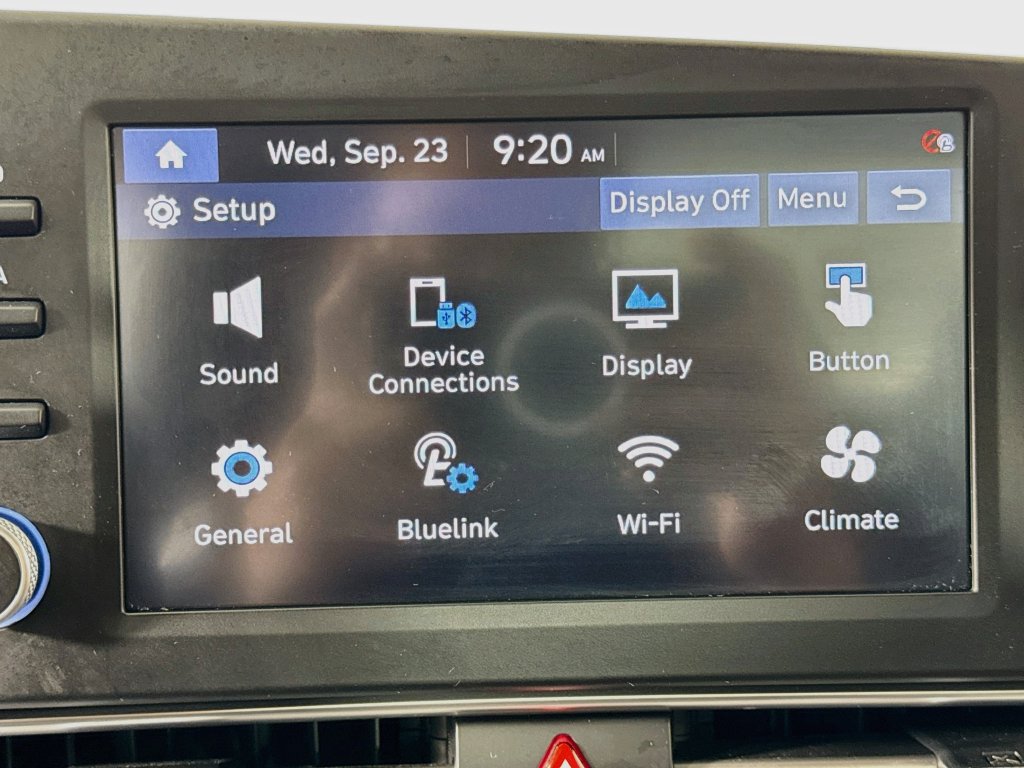 Used 2022 Hyundai Elantra Blue FWD image 34