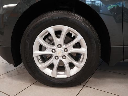 Used 2020 Chevrolet Equinox LT FWD image 17