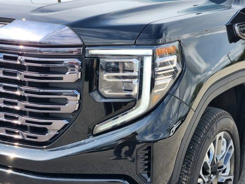 Used 2024 GMC Sierra 1500 Denali Ultimate AWD/4WD image 6