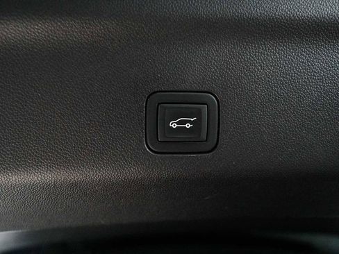 Used 2023 GMC Yukon Denali AWD/4WD image 47