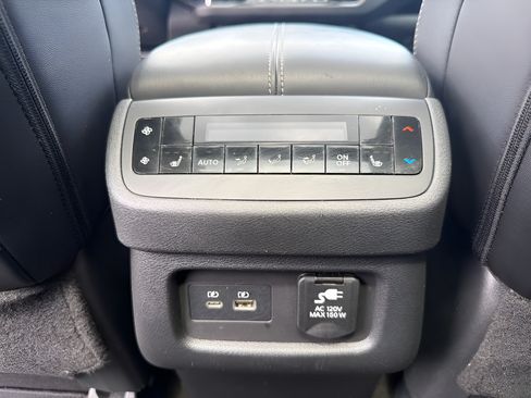 Certified 2023 Nissan Pathfinder Platinum w/ Cargo Package AWD/4WD image 27