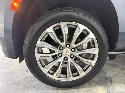 Used 2021 GMC Yukon Denali w/ Denali Ultimate Package image 30