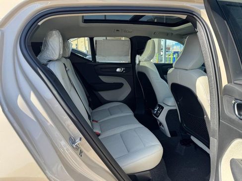 New 2026 Volvo XC40 B4 Plus w/ Climate Package image 5