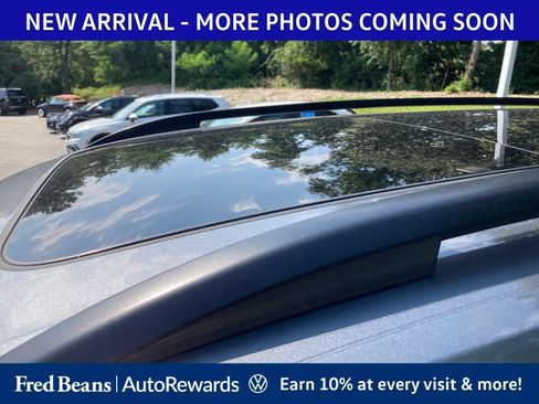 Used 2024 Volkswagen Atlas SE AWD/4WD image 8