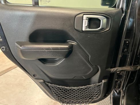 Used 2022 Jeep Wrangler Unlimited Sport AWD/4WD image 18
