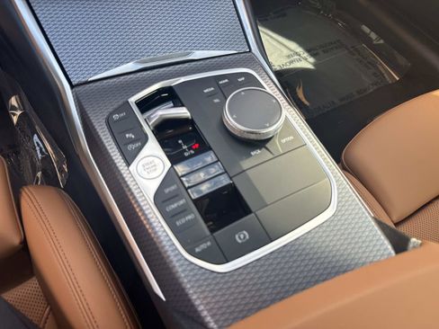 Certified 2025 BMW 330i 330i w/ Convenience Package image 25
