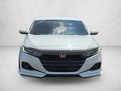 Used 2018 Honda Accord LX image 2