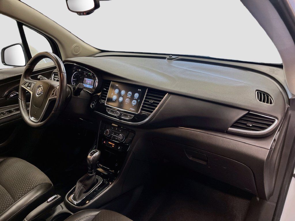 Used 2020 Buick Encore Preferred AWD/4WD image 26