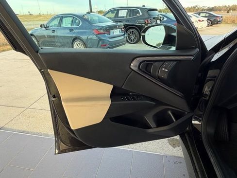 Used 2025 BMW X3 xDrive30i w/ Premium Package image 13