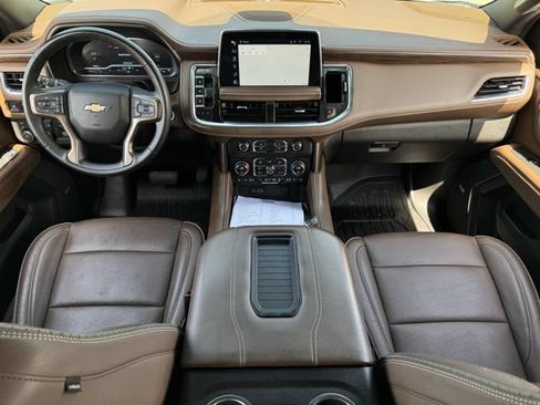 Used 2023 Chevrolet Suburban High Country w/ Max Trailering Package AWD/4WD image 11
