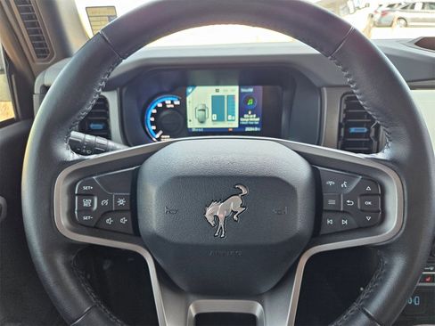 Certified 2024 Ford Bronco Black Diamond w/ Sasquatch Package image 20