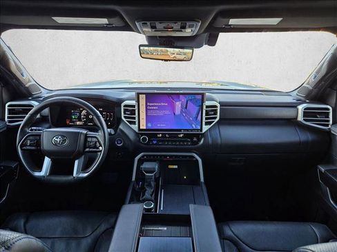 Used 2022 Toyota Tundra Platinum image 18