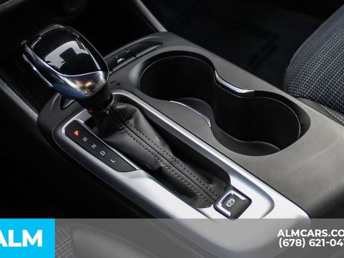 Used 2025 Buick Envista Preferred FWD image 37