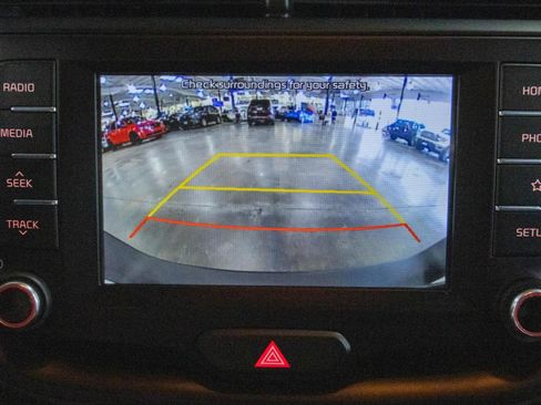 Used 2021 Kia Soul LX image 6