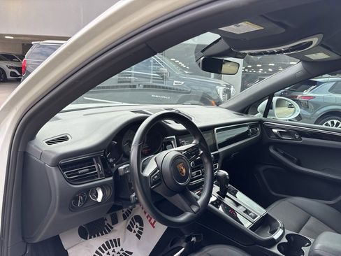 Used 2022 Porsche Macan S AWD/4WD image 12