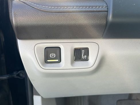 Used 2022 GMC Acadia SLT image 6