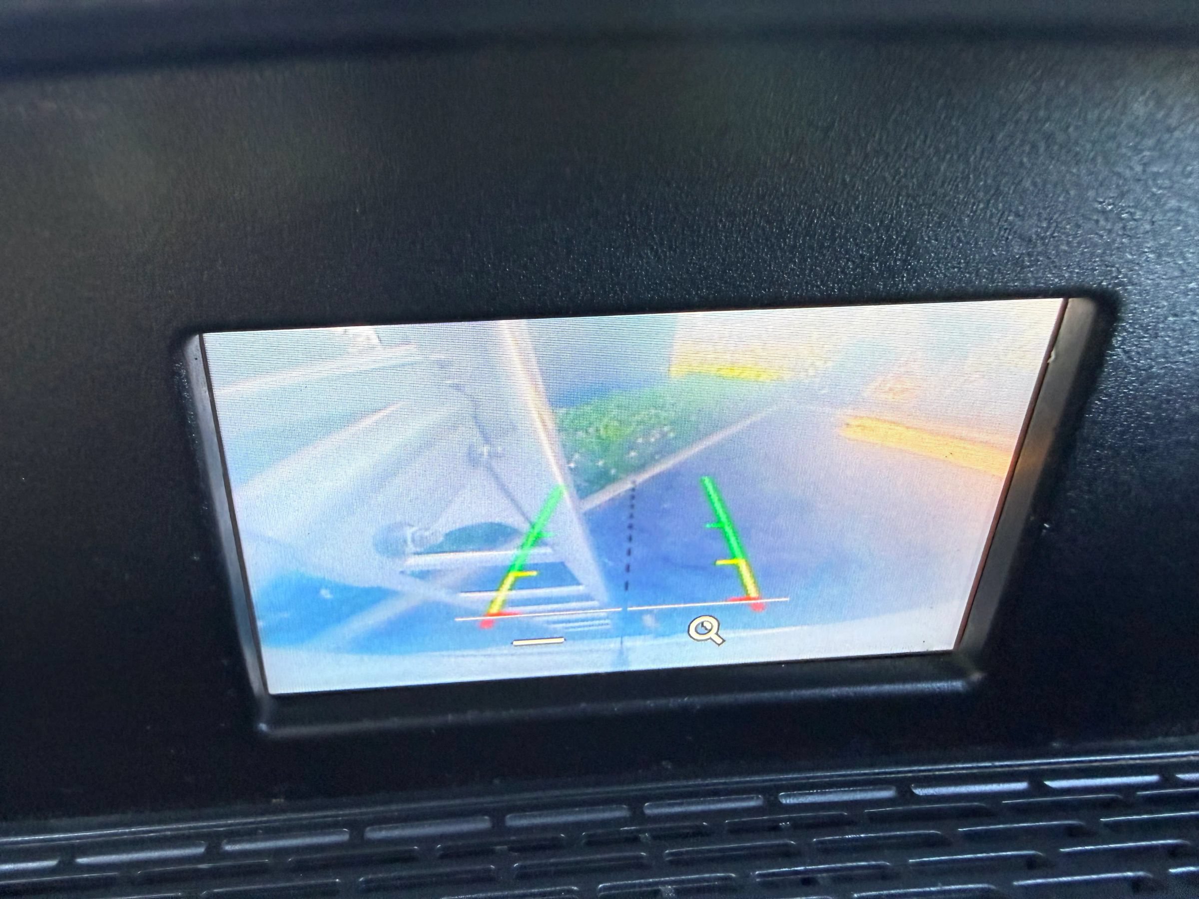 Used 2019 Ford Transit 250 148 Medium Roof RWD image 19