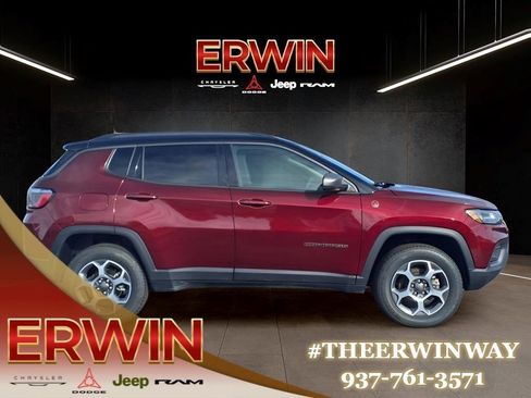 Certified 2022 Jeep Compass Trailhawk AWD/4WD image 2