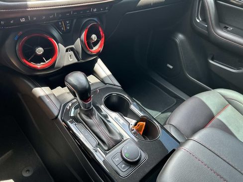 Used 2021 Chevrolet Blazer RS w/ Enhanced Convenience Package FWD image 39