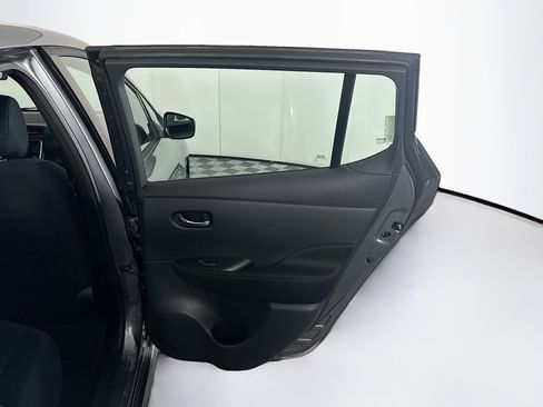Used 2019 Nissan Leaf S Plus w/ Protection Package FWD image 28