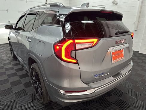 Used 2024 GMC Terrain Denali w/ Denali Premium Package AWD/4WD image 7