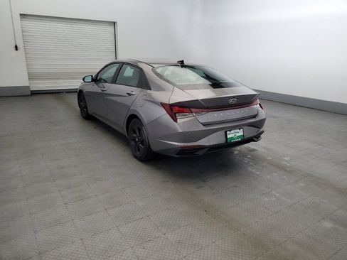 Used 2021 Hyundai Elantra SEL w/ Cargo Package FWD image 5