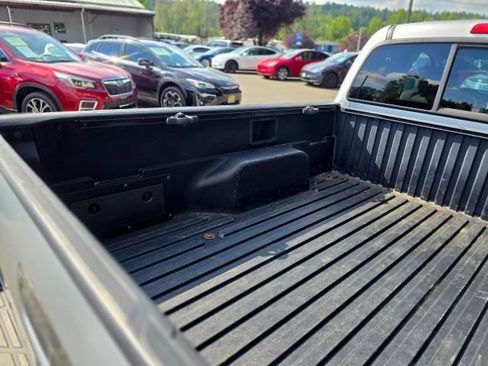 Used 2006 Toyota Tacoma 4x4 Access Cab V6 image 53