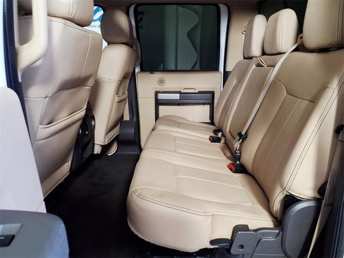 Used 2016 Ford F250 Lariat w/ Lariat Ultimate Package image 9